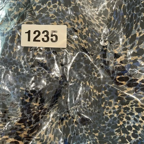 Kobi Halperin Women’s Blouse Size Medium Blue Brown Tan Silk Long Sleeve Silk - Picture 6 of 6